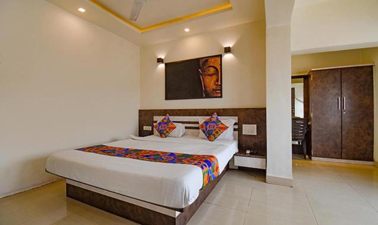 Fabhotel Royce Studio Apartments - Nr Pune International Airport Eksteriør bilde