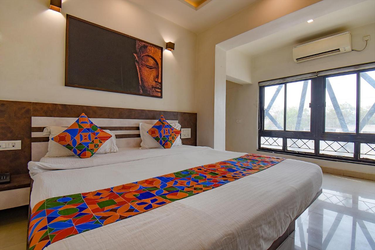 Fabhotel Royce Studio Apartments - Nr Pune International Airport Eksteriør bilde